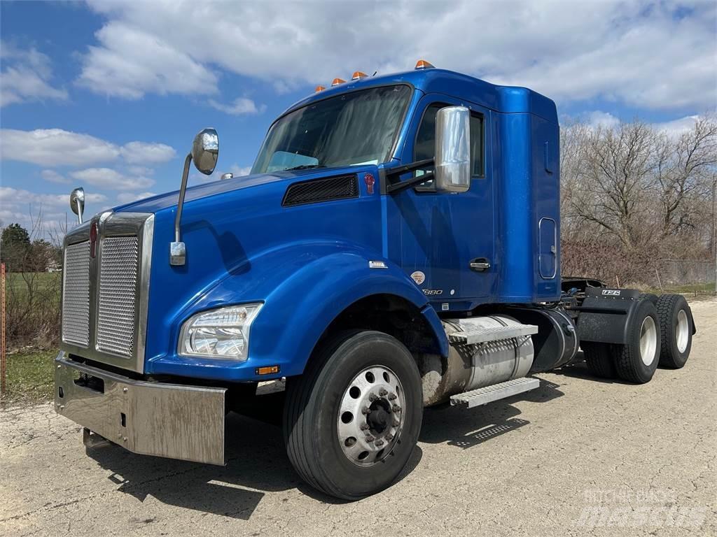 Kenworth T880 Sadulveokid