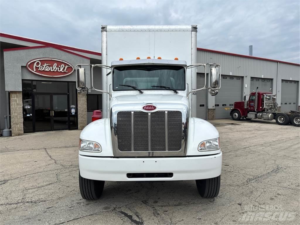Peterbilt 337 Furgoonautod