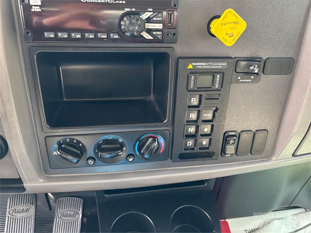 Peterbilt 337 Furgoonautod