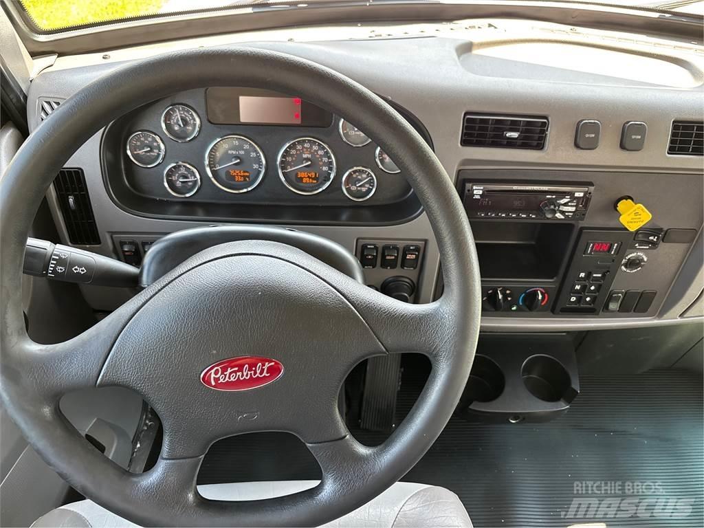 Peterbilt 337 Furgoonautod