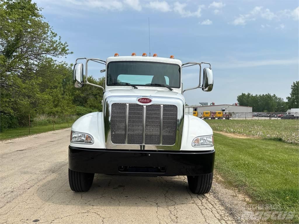 Peterbilt 337 Raamautod