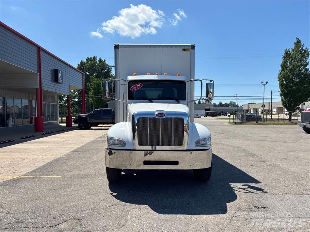 Peterbilt 337 Furgoonautod