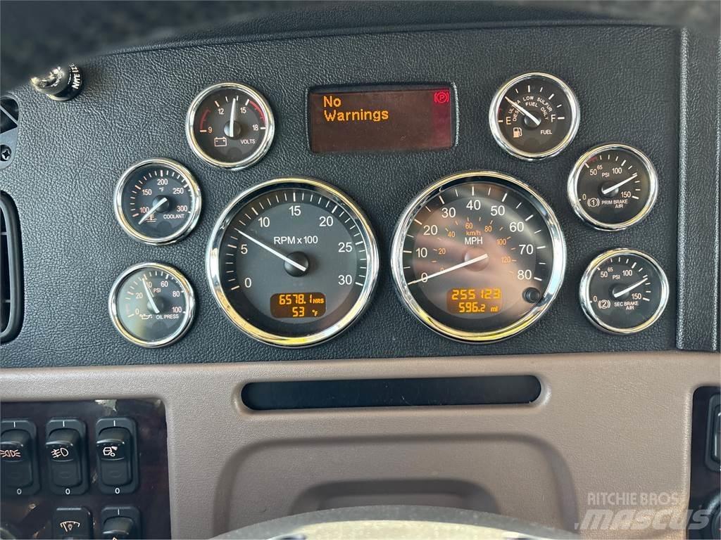 Peterbilt 389 Sadulveokid