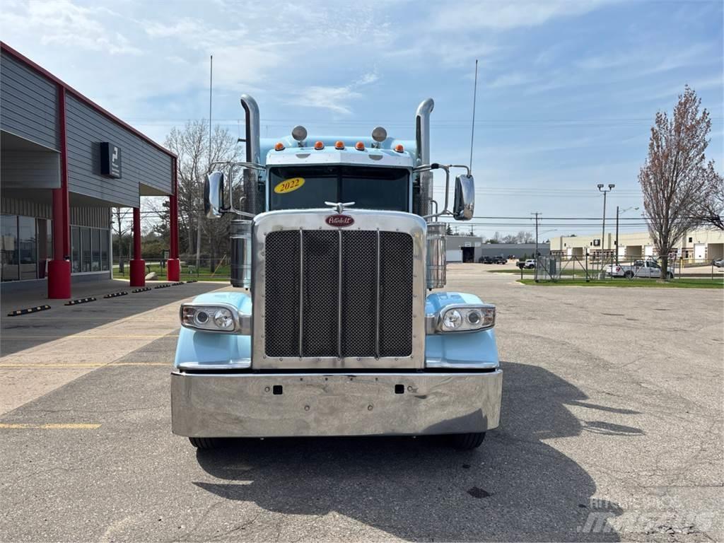 Peterbilt 389 Sadulveokid