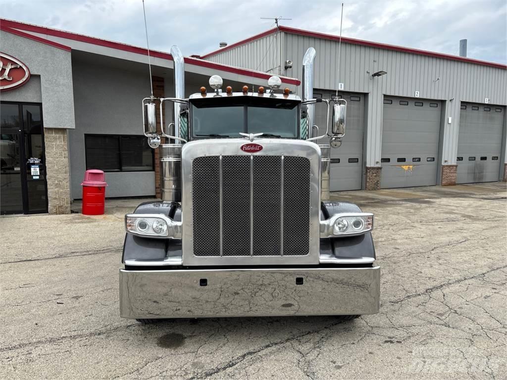 Peterbilt 389 Sadulveokid
