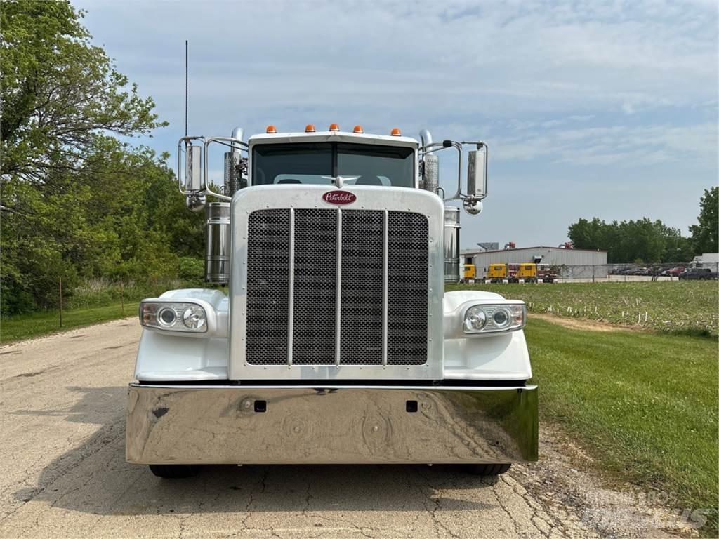 Peterbilt 389 Sadulveokid