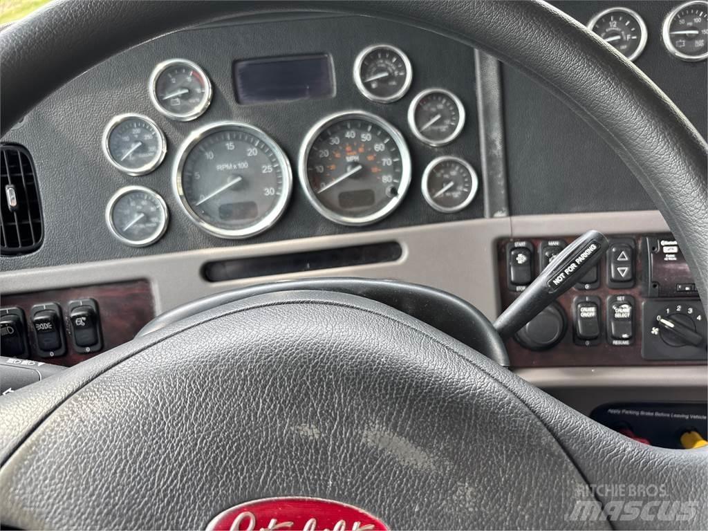 Peterbilt 389 Sadulveokid