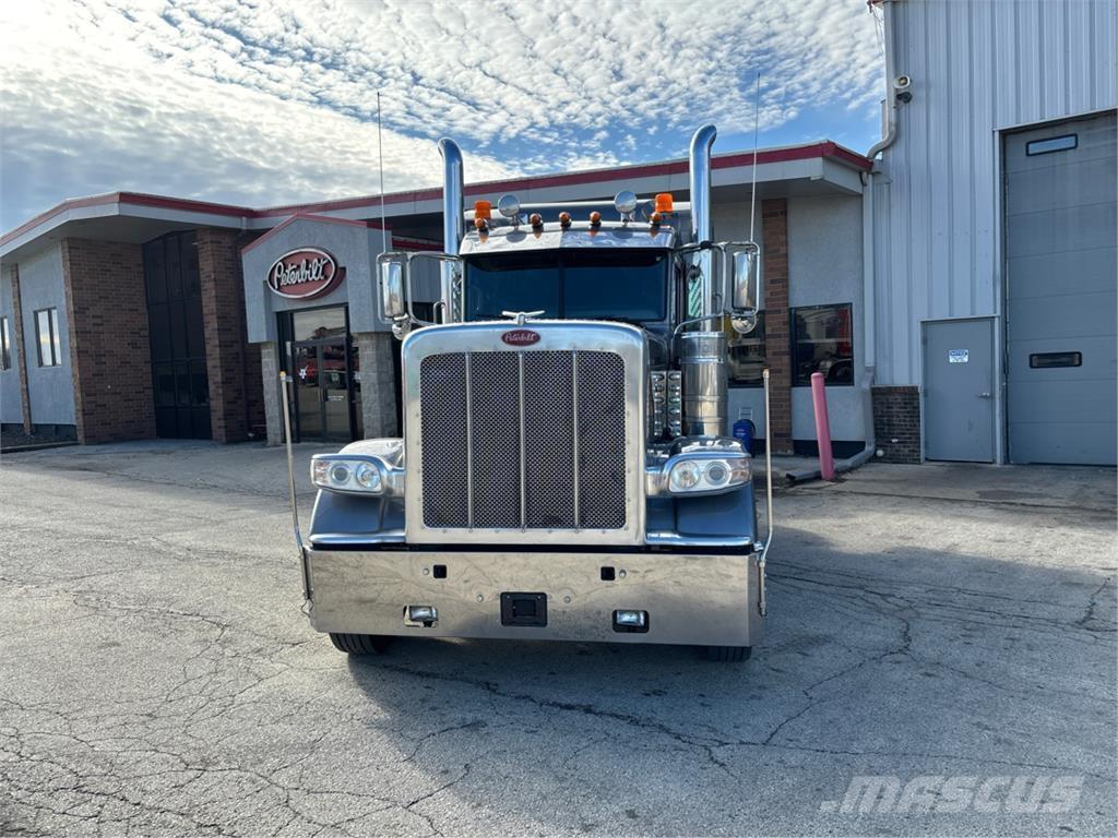 Peterbilt 389 Sadulveokid