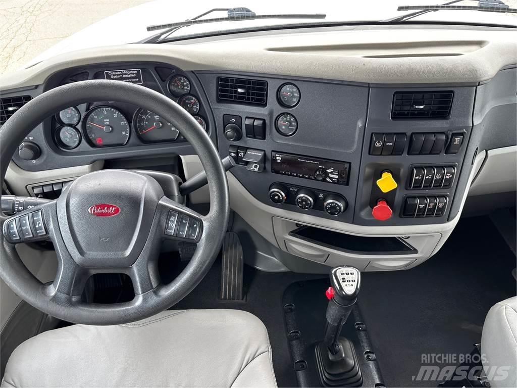 Peterbilt 567 Sadulveokid