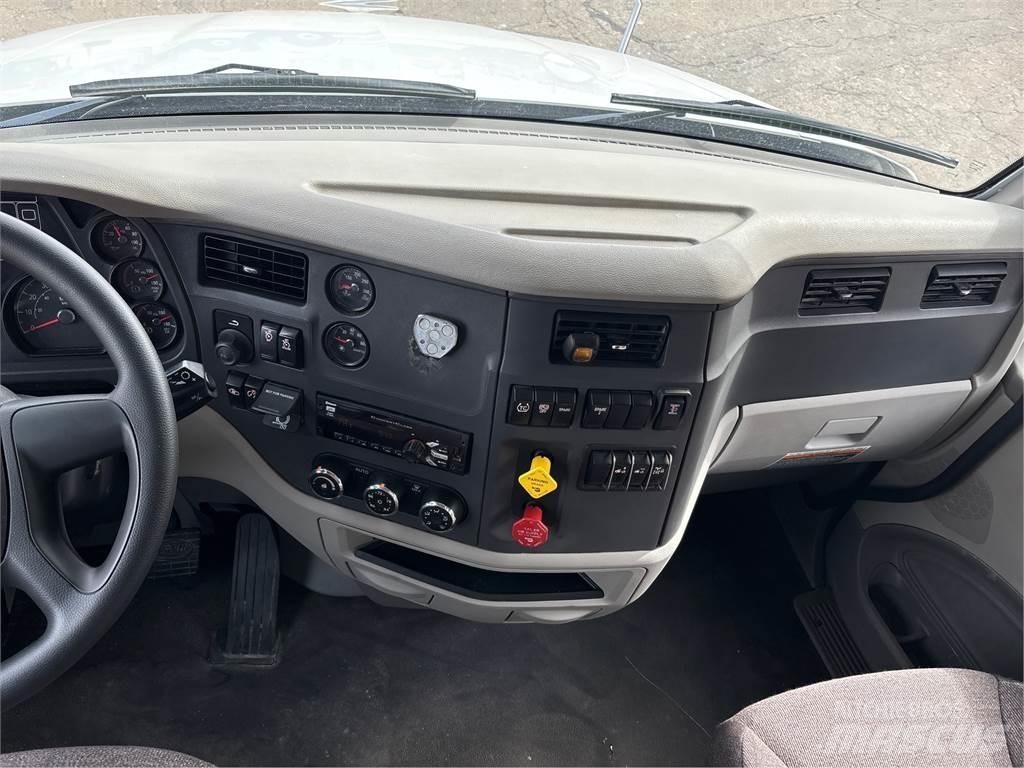 Peterbilt 579 Sadulveokid