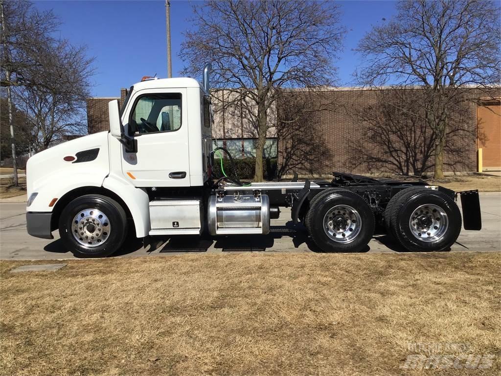 Peterbilt 579 Sadulveokid