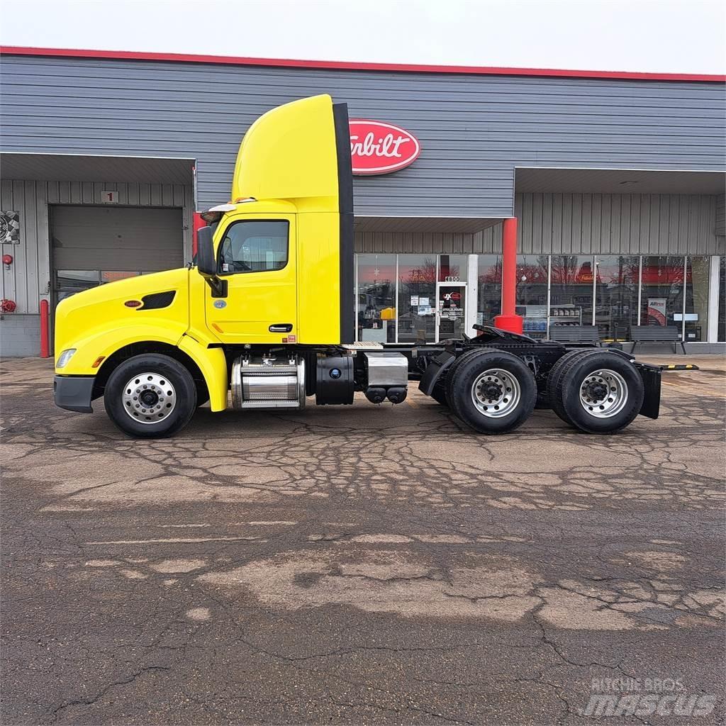 Peterbilt 579 Sadulveokid
