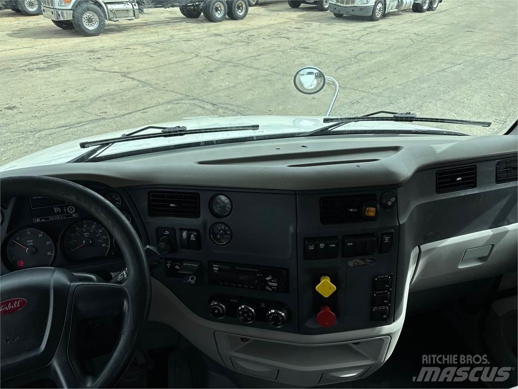 Peterbilt 579 Sadulveokid