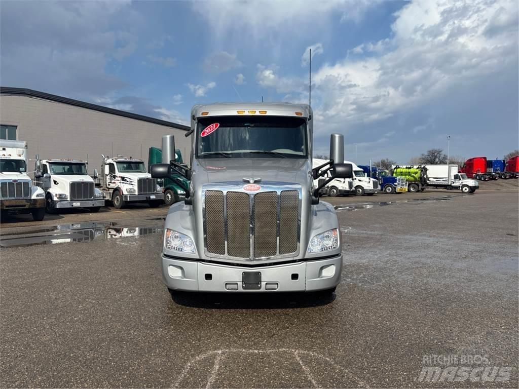 Peterbilt 579 Sadulveokid