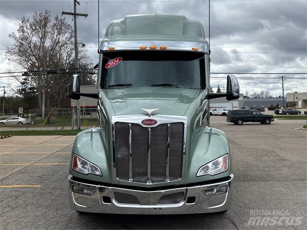 Peterbilt 579 Sadulveokid