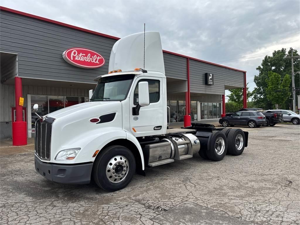 Peterbilt 579 Sadulveokid