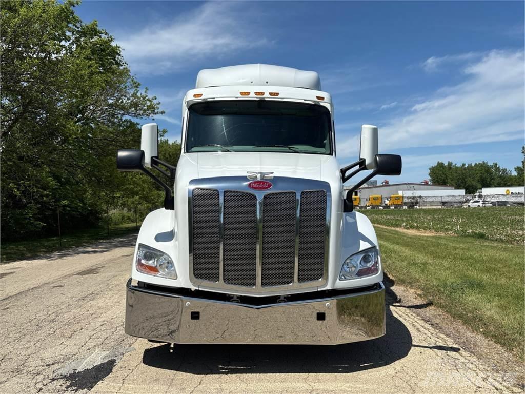 Peterbilt 579 Sadulveokid