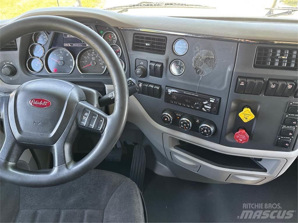 Peterbilt 579 Sadulveokid