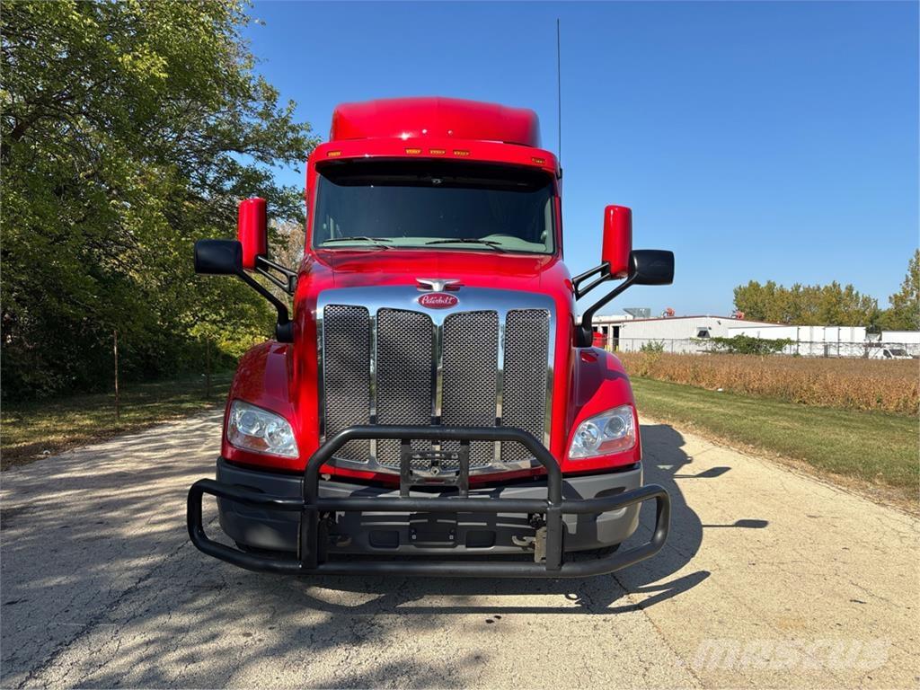 Peterbilt 579 Sadulveokid