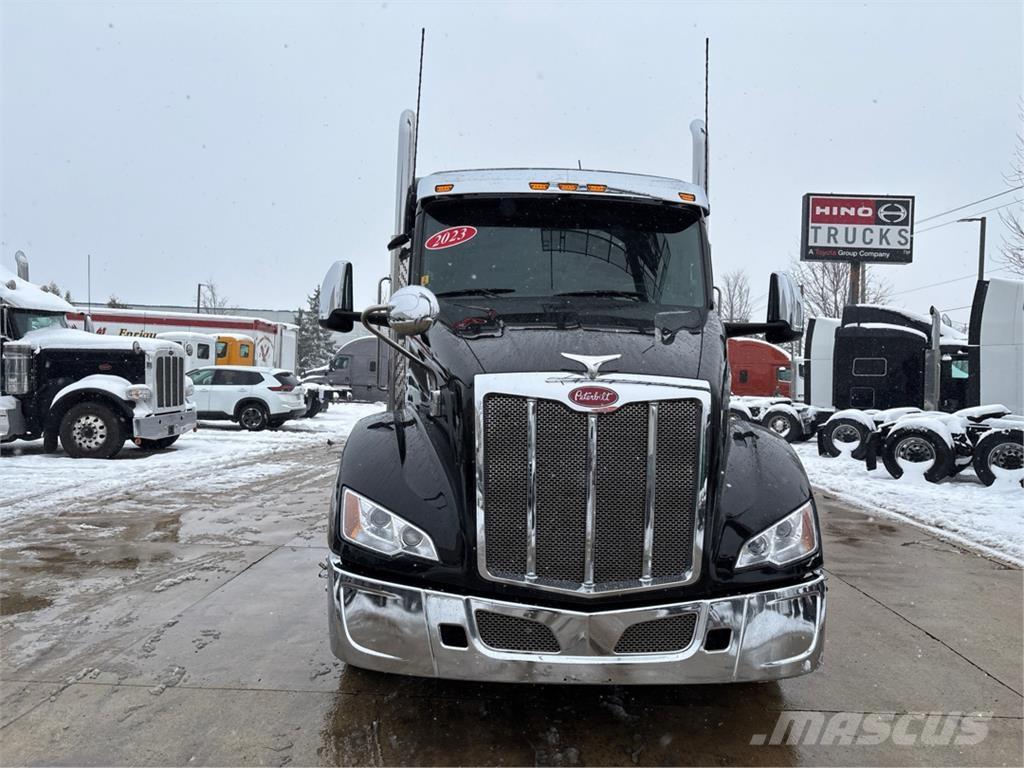 Peterbilt 579 Sadulveokid