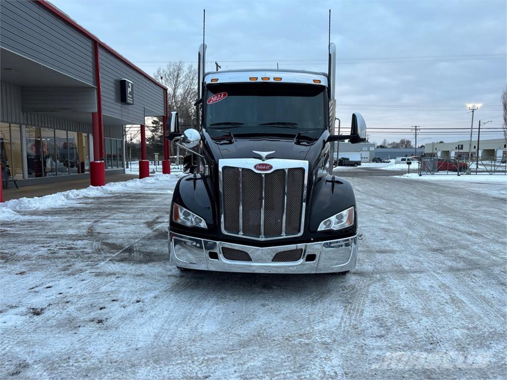 Peterbilt 579 Sadulveokid