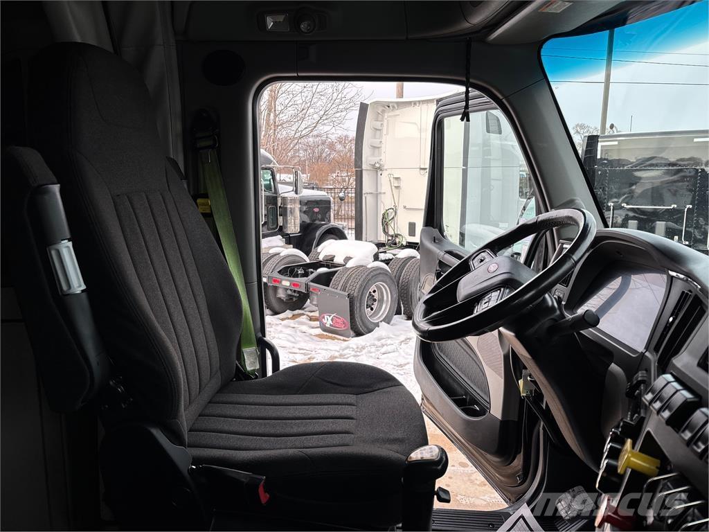 Peterbilt 579 Sadulveokid