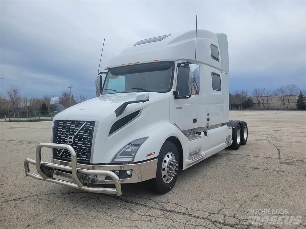 Volvo VNL Sadulveokid