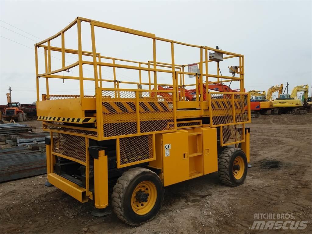 SkyJack SJ 8831 Käärtõstukid