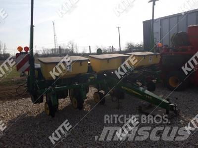 John Deere 1755 Külvik-äkked