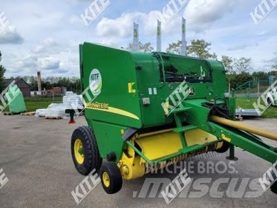 John Deere 568 Ruloonpressid