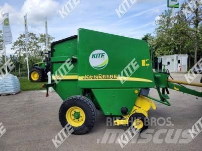 John Deere 568 Ruloonpressid