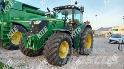 John Deere 6215R Traktorid