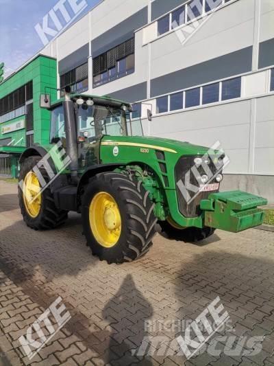 John Deere 8230 Traktorid