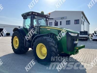 John Deere 8335R Traktorid