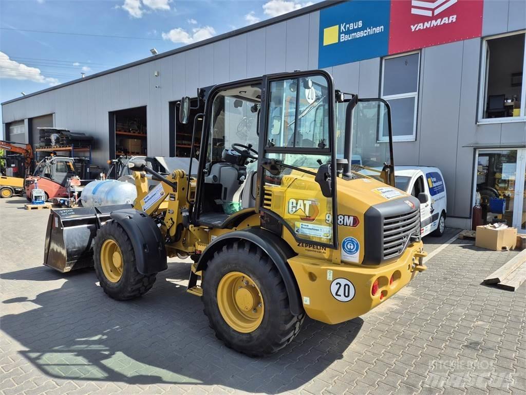 CAT 908 M Rataslaadurid