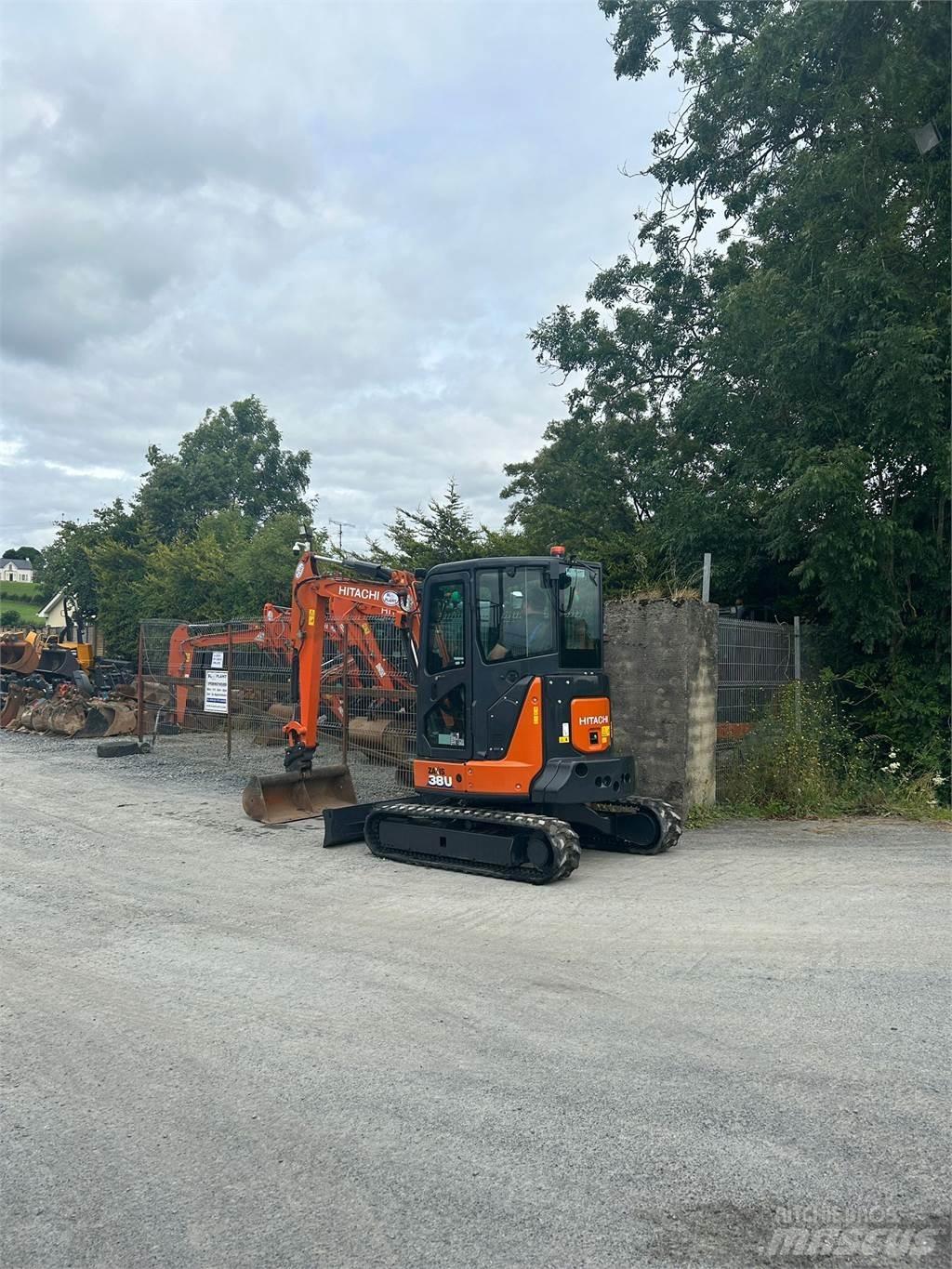 Hitachi ZX38U-6 Roomikekskavaatorid
