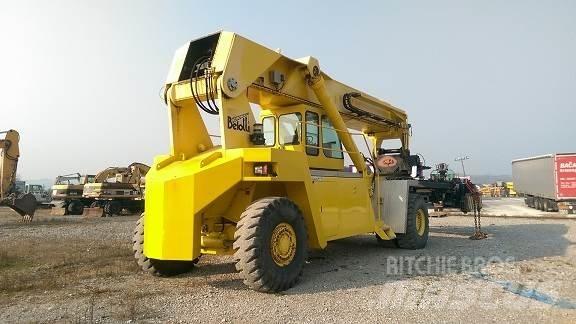 Belotti TRITON FB45/23 Teleskooplaadurid