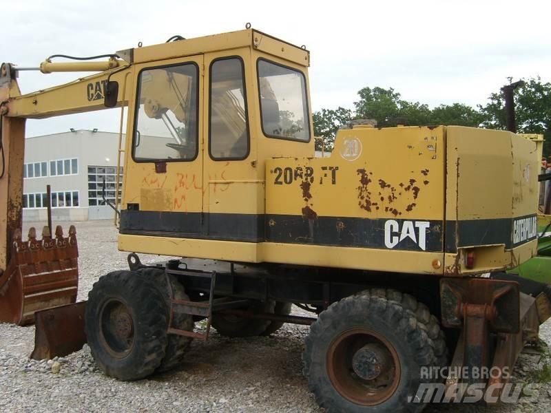 CAT 206 BFT Ratasekskavaatorid