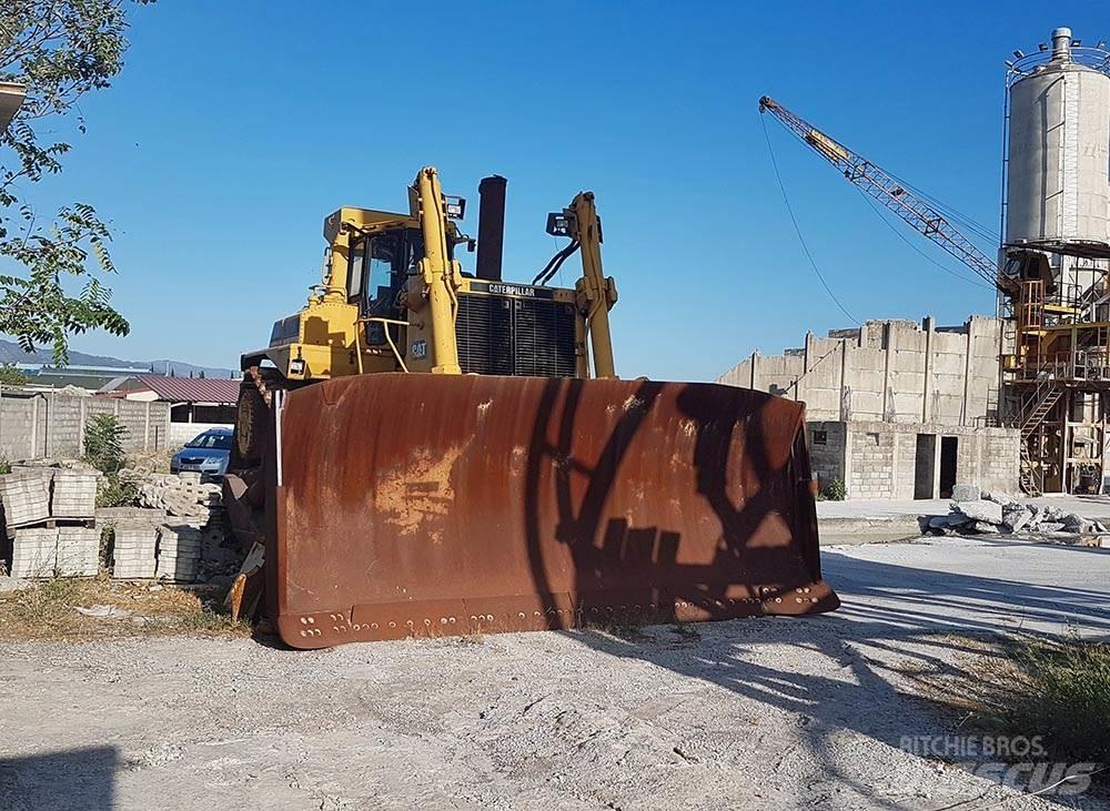 CAT D11N Buldooserid