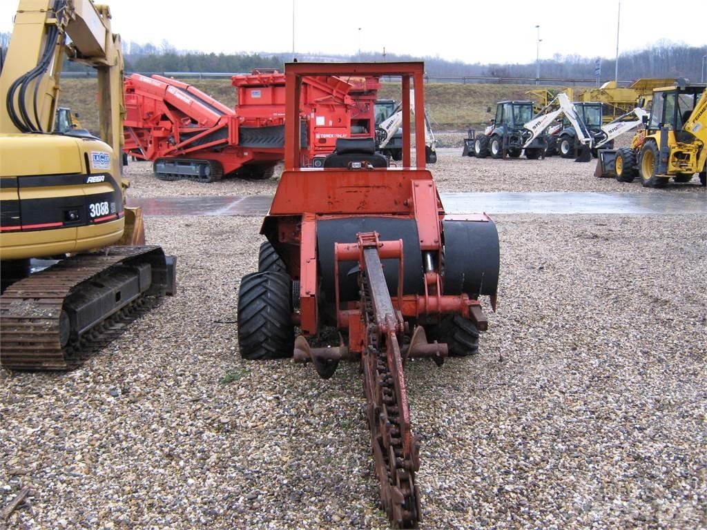 Ditch Witch 6510 DD Pinnaselõikurid