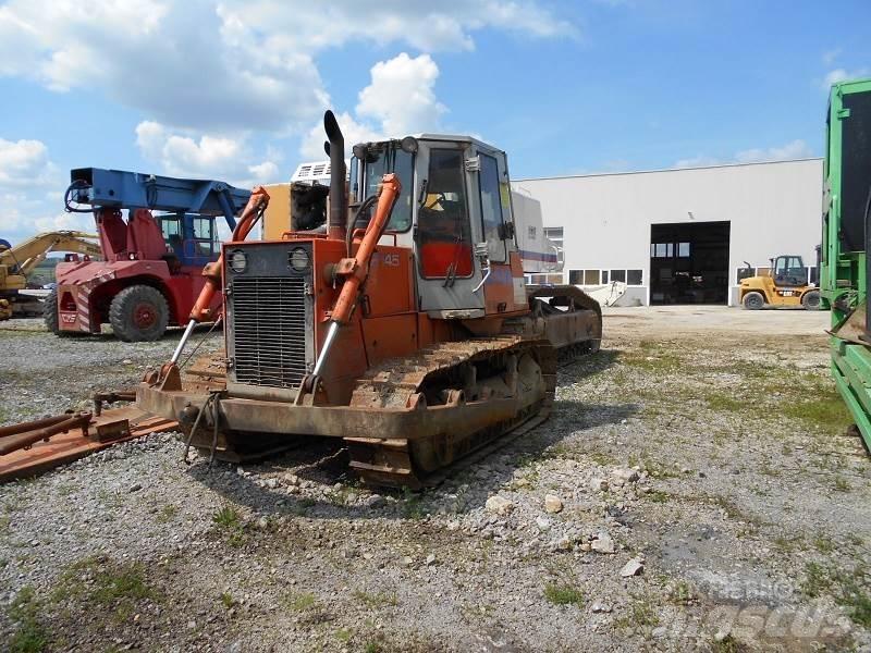 Fiat-Hitachi FD-145-1T Buldooserid