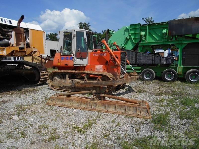 Fiat-Hitachi FD-145-1T Buldooserid