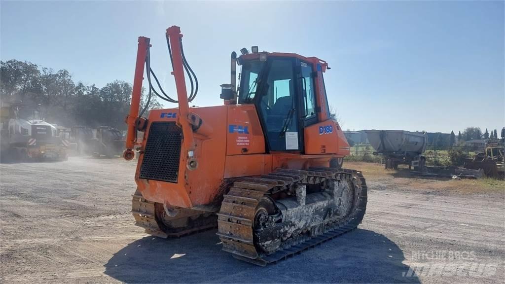 Fiat-Kobelco D180 Buldooserid