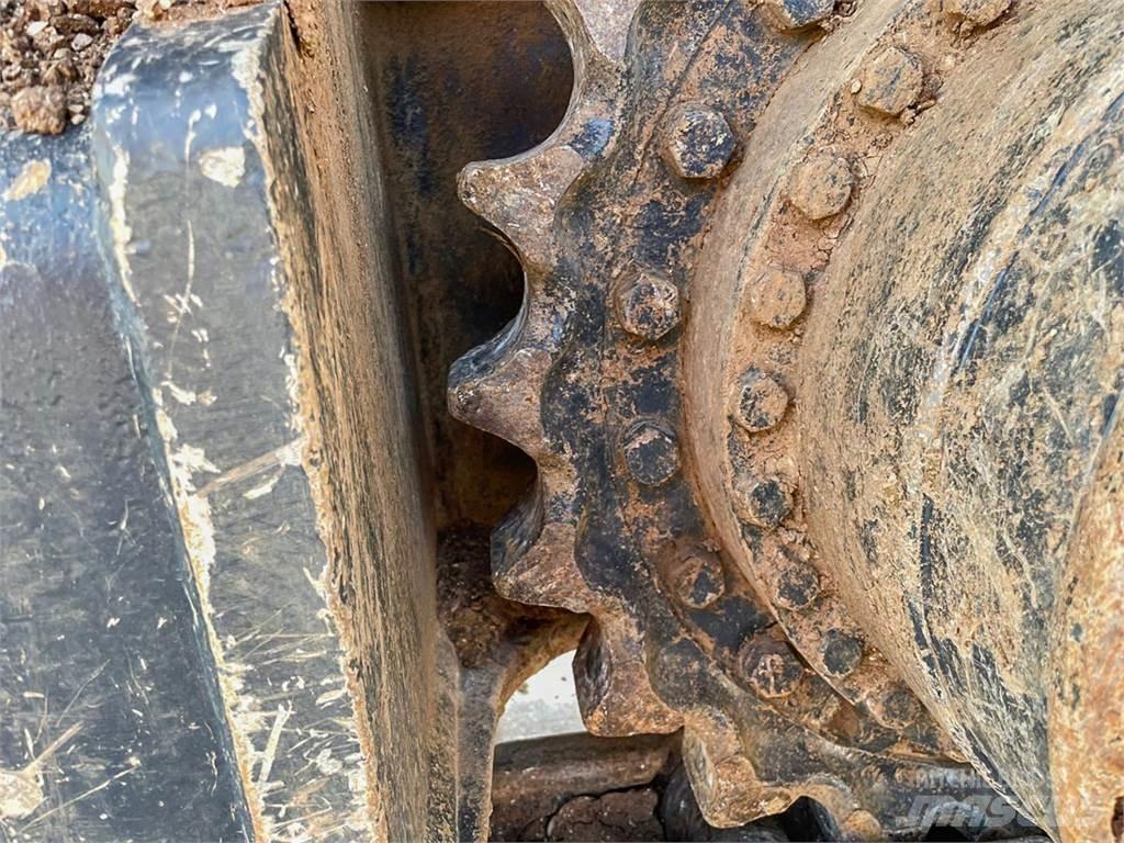 Fiat-Kobelco EX355 Roomikekskavaatorid