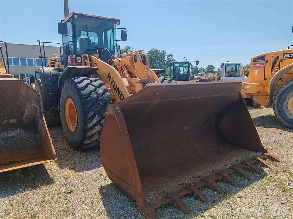 Hyundai HL770-9A Rataslaadurid