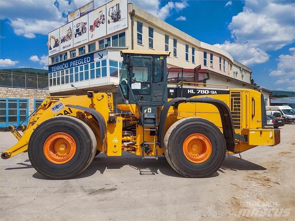 Hyundai HL780-9A Rataslaadurid