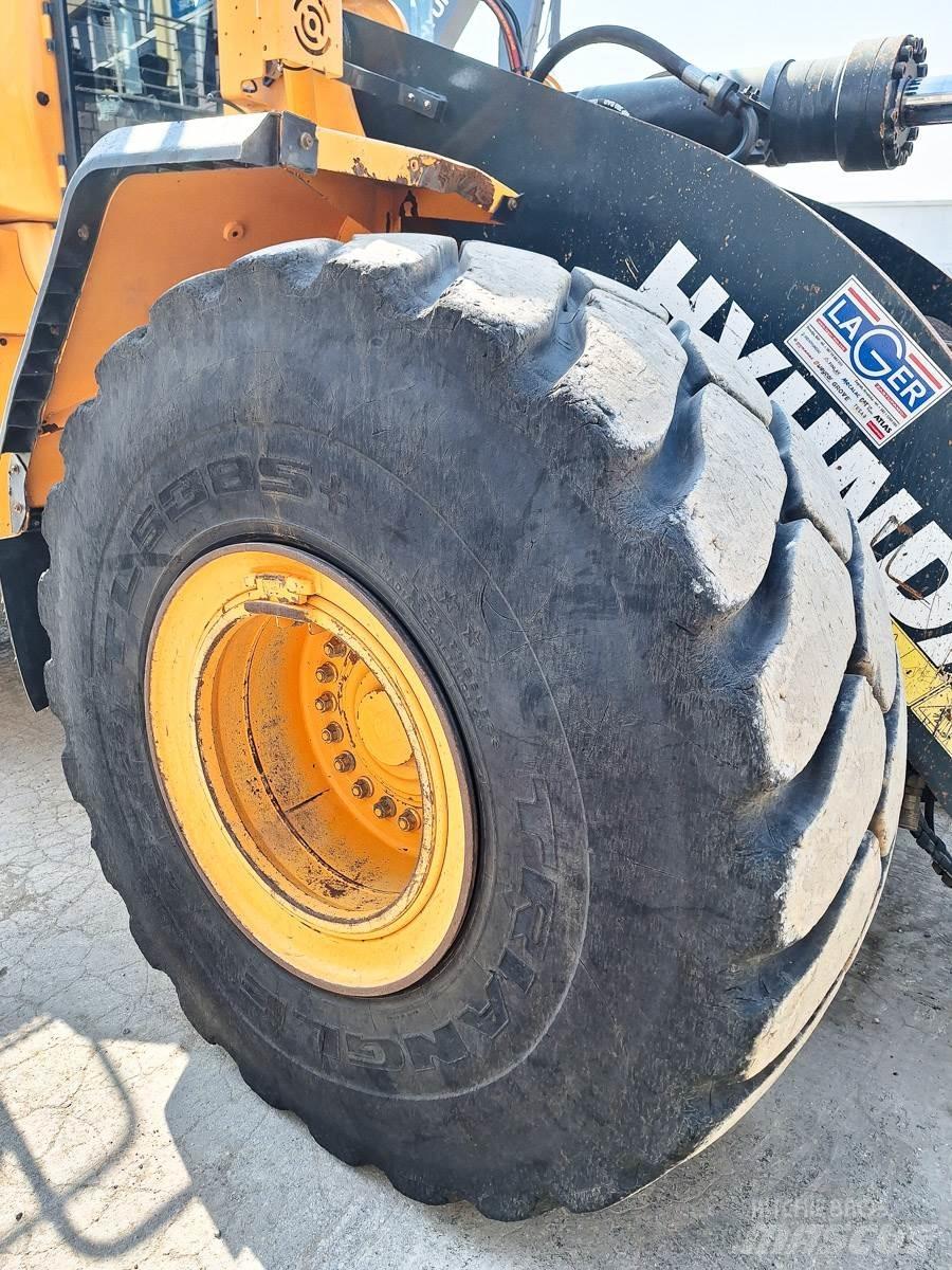 Hyundai HL970A Rataslaadurid