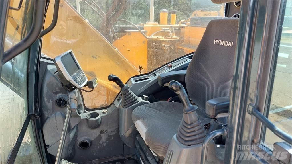 Hyundai HX145 LCR Roomikekskavaatorid