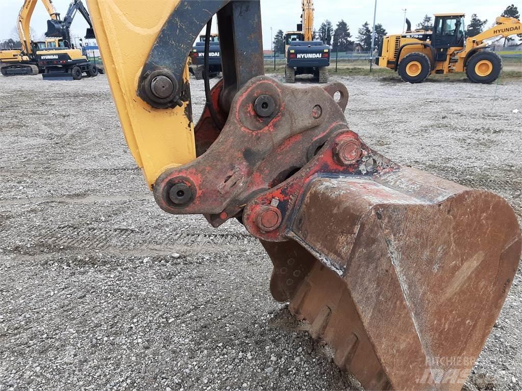Hyundai R140LC-9 Roomikekskavaatorid