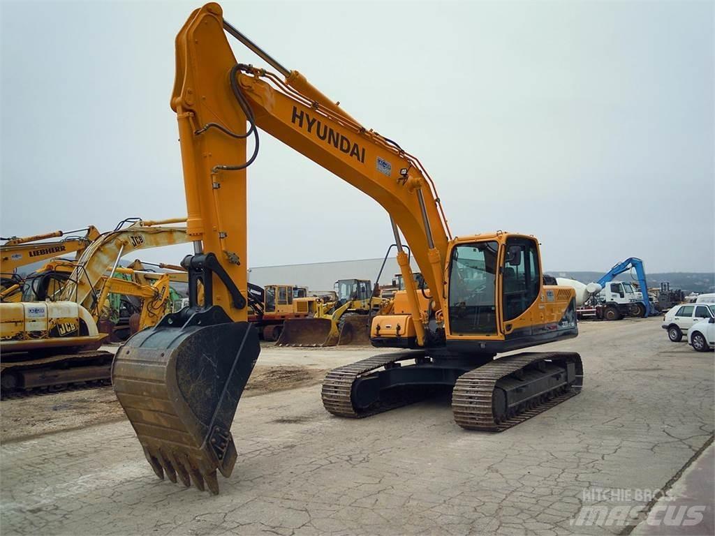 Hyundai R220LC-9S Roomikekskavaatorid